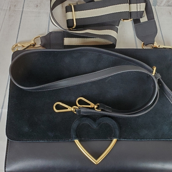 Dear Drew by Drew Barrymore Leather Envelope Satchel Black Gold - Picture 4 of 16